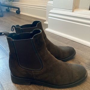 Thursday Duchess Chelsea boots